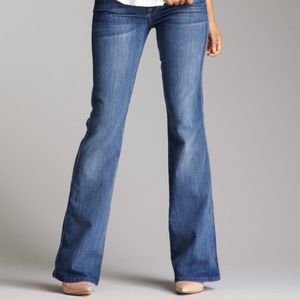 ⭐️7 For All Mankind A-Pocket Flare Jeans size 25👖⭐️